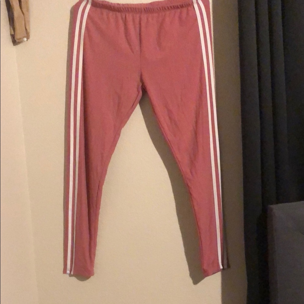 No Boundaries Pink Sweatpants with Tapered Fit
